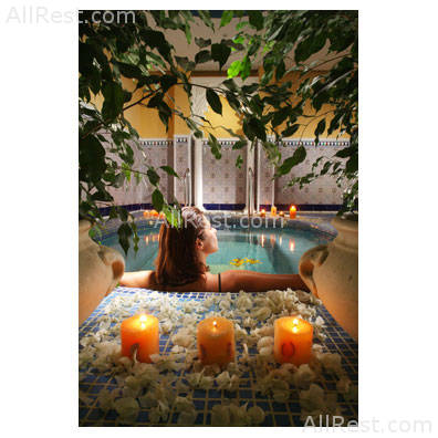 Savoy Resort 32